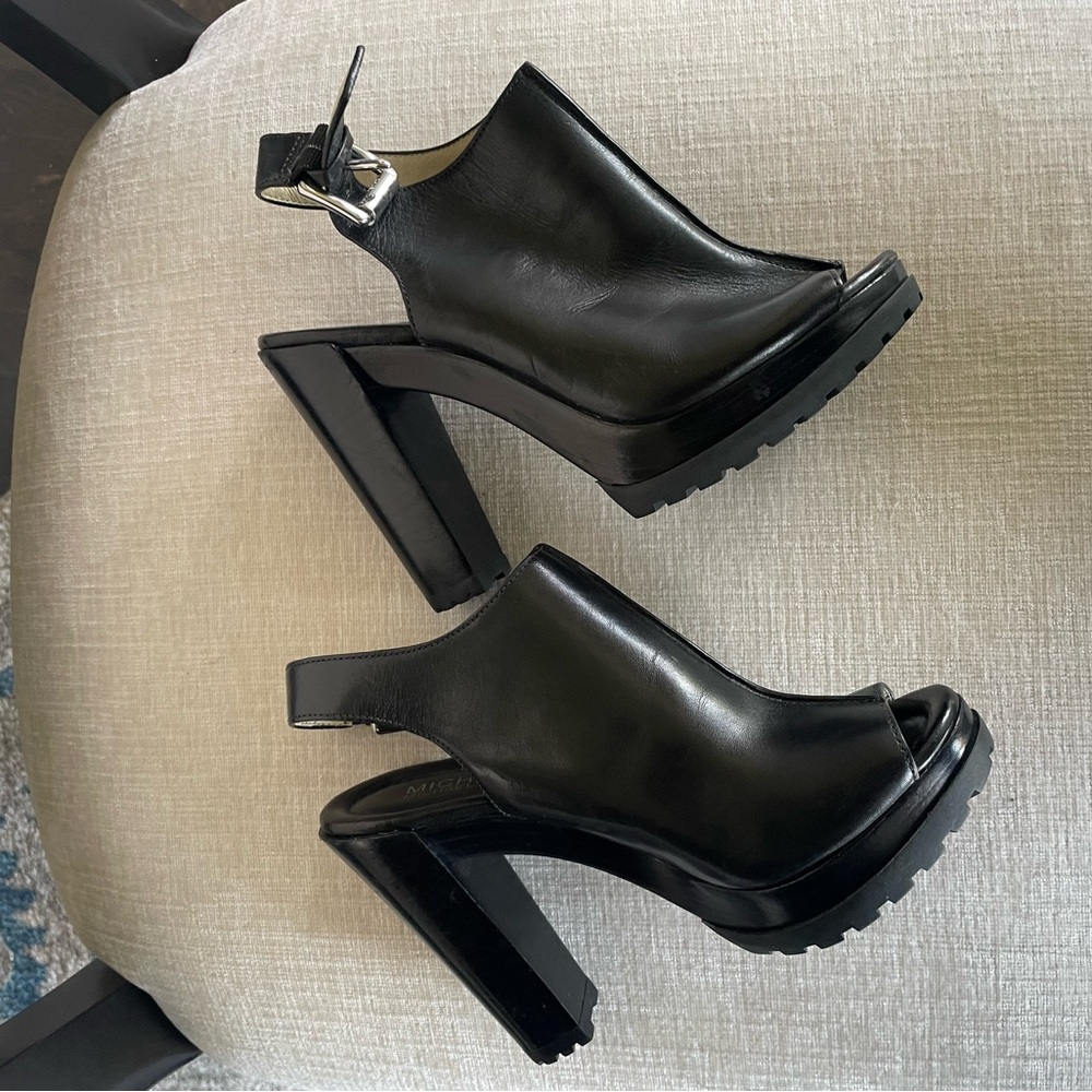 Black Michael Kors Open-Toe Heeled Leather Sandals